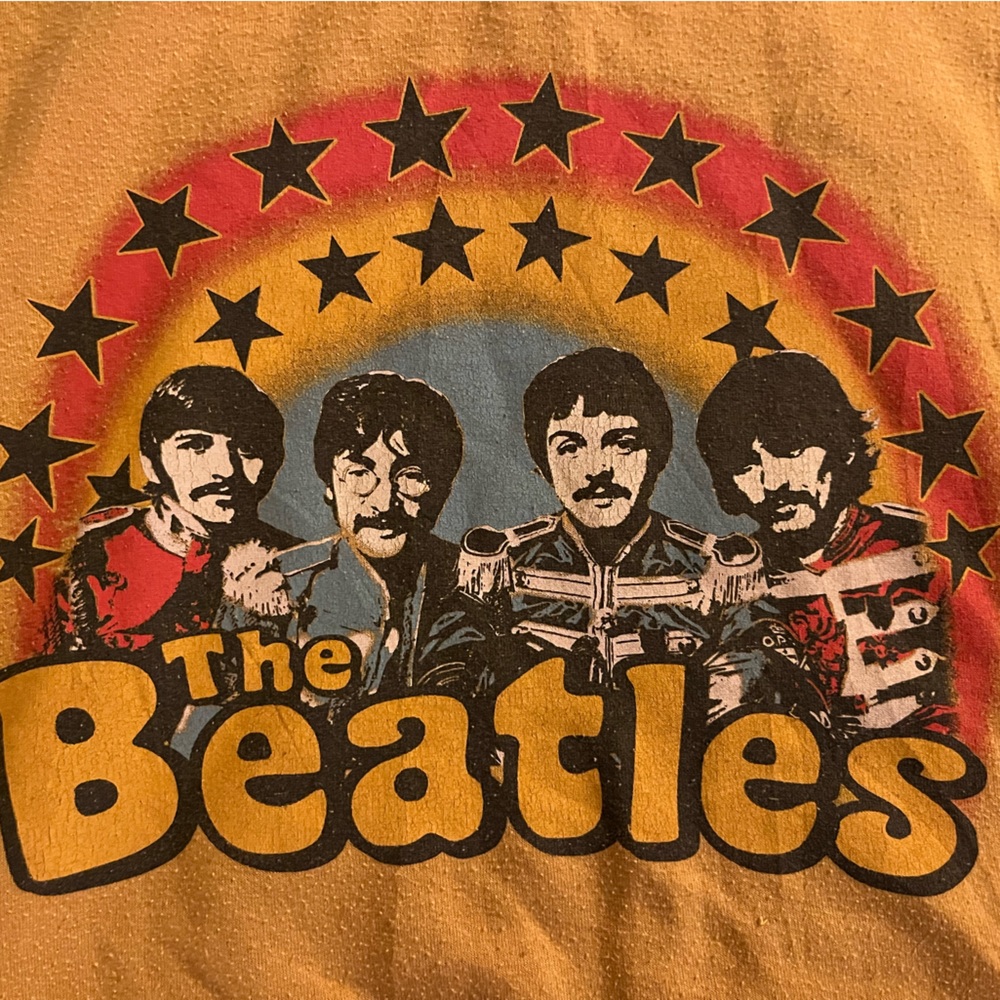 The Beatles Sweatshirt. // rare find // size medium // Good Condition